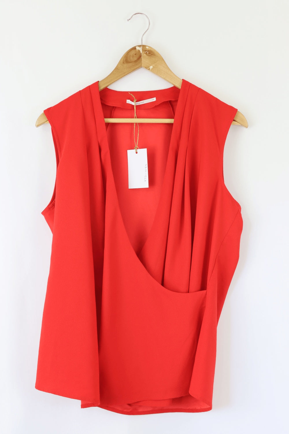 Jane Lamerton Red Top 14