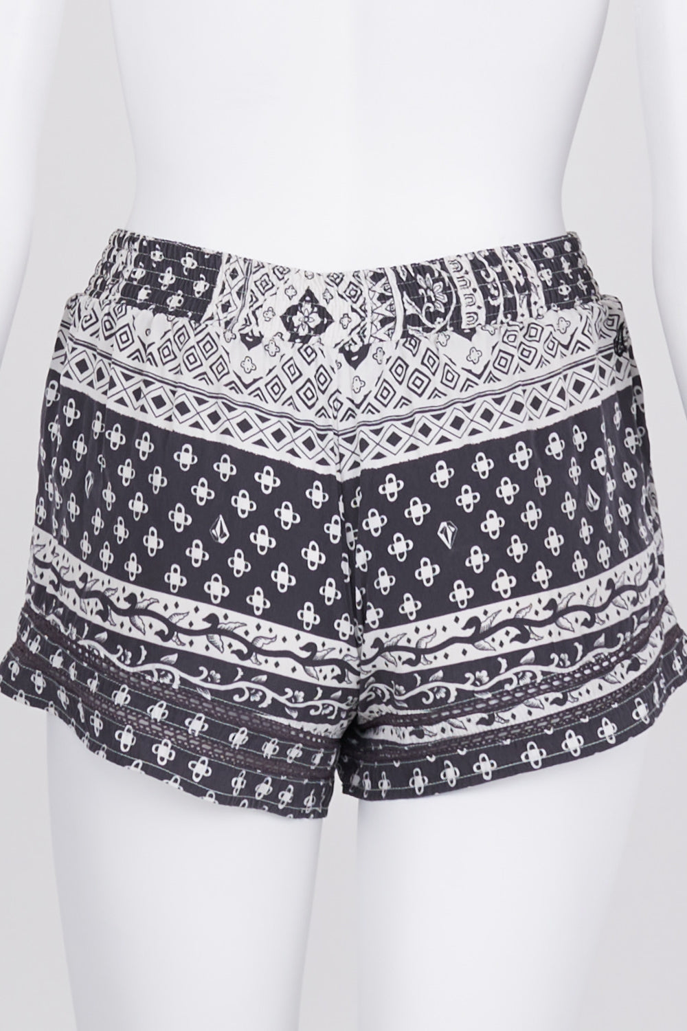 Volcom Grey And White Patterned Shorts 8