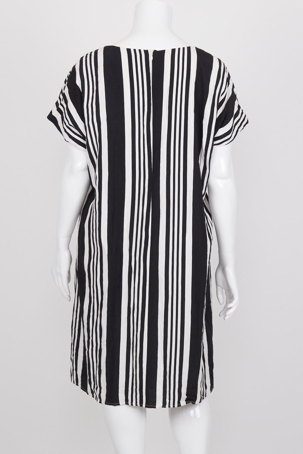 Estelle Black And White Striped Shift Dress 22