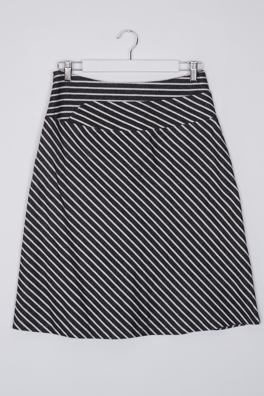 High Tea With Mrs Woo Grey Striped Skirt XS