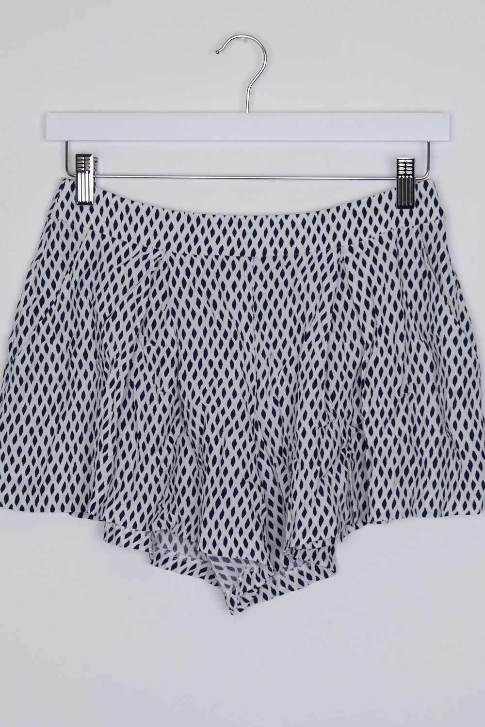 Sass & Bide White And Navy Patterned Pleated Shorts 8