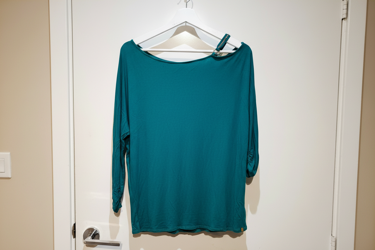 Guess Green Top M