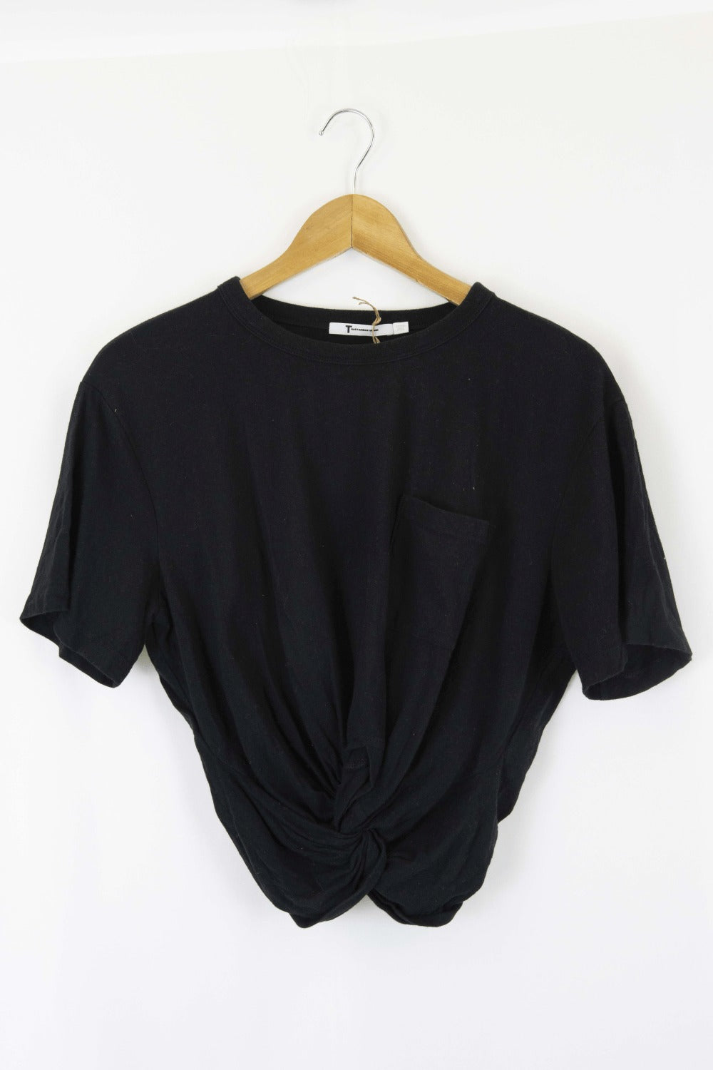 1681639374-C18P127-VI