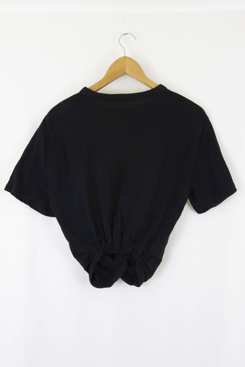 1681639374-C18P127-VI