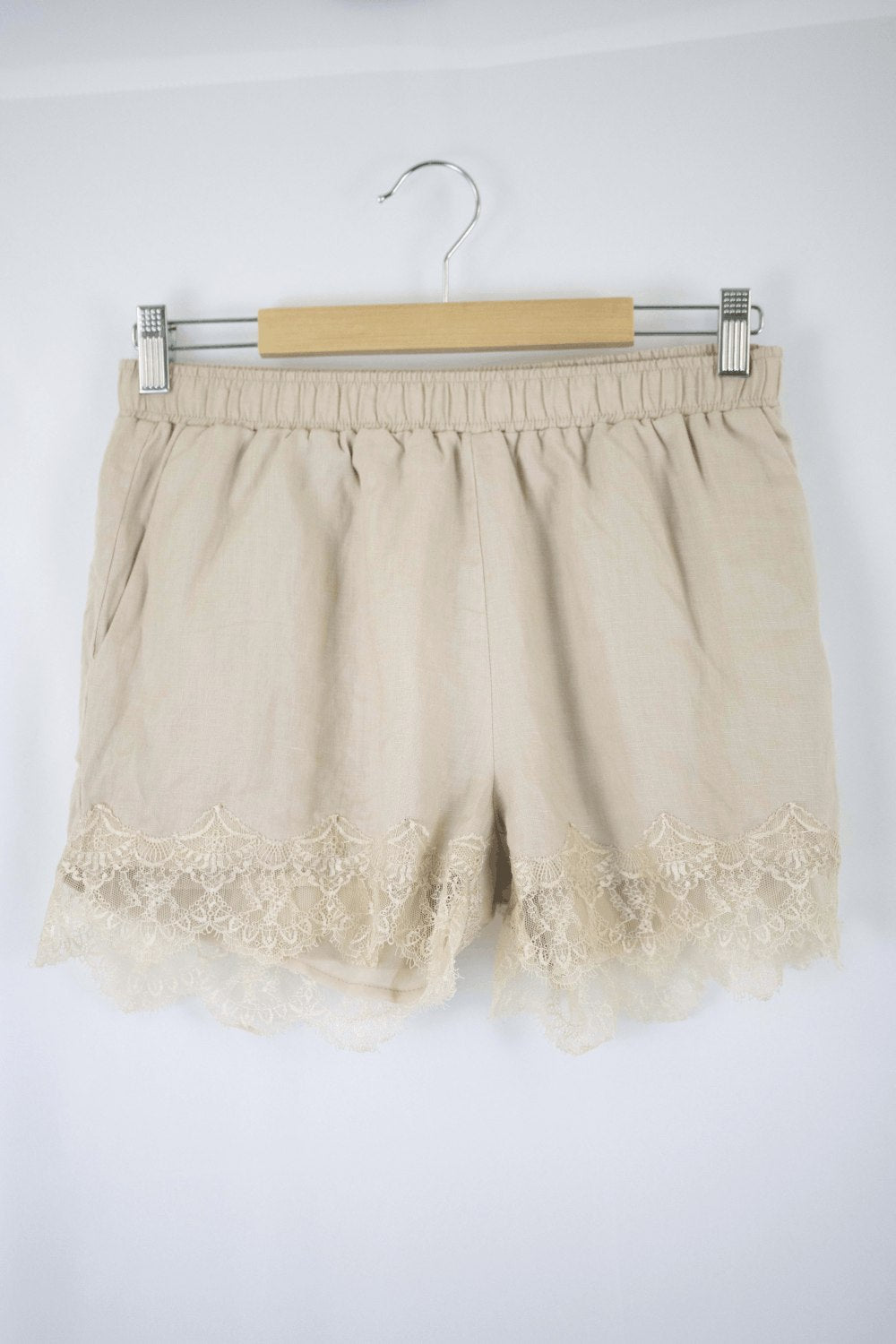 Gold Hawk Brown Lace Shorts S